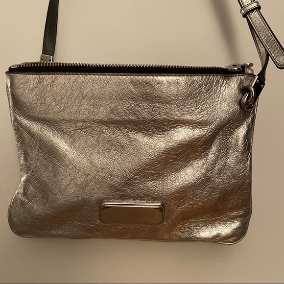 Marc By Marc Jacobs Handbags - Marc by Marc Jacobs Metallic Silver Purse
